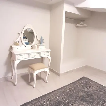 Arya Bed & Breakfast 3*